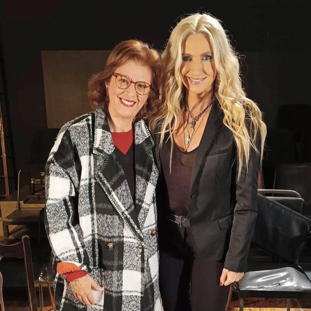 Η σκηνοθέτις Ελένη Σκότη στην εκπομπή «Art Week» με τη Λένα Αρώνη