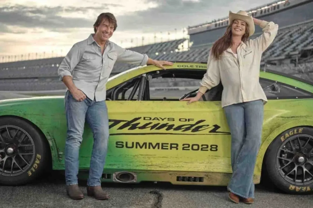 anne-hathaway-tom-cruise