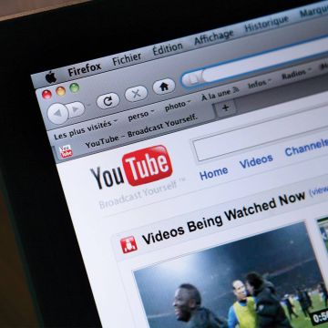 Ένα δισεκατομμύριο οι ώρες παρακολούθησης YouTube καθημερινώς