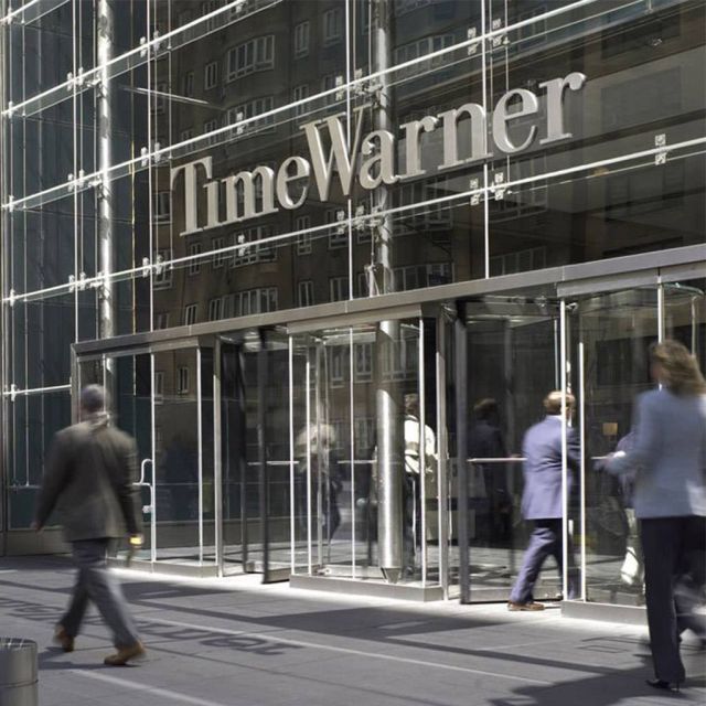 Δικαστής εγκρίνει τη συγχώνευση της Time Warner με την ΑΤ&Τ
