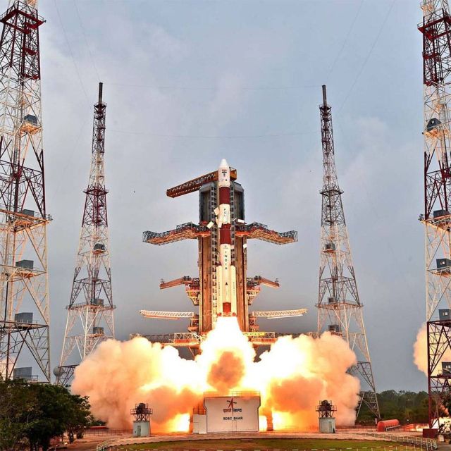 Ο ινδικός οργανισμός διαστημικής έρευνας ISRO παραγγέλνει 27 δορυφόρους