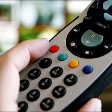 Μειώνονται ακόμα περισσότερο οι διαδραστικές υπηρεσίες του BBC