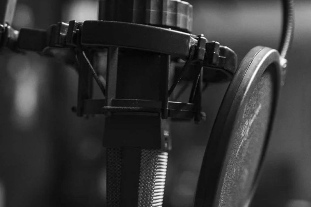 Όλοι οι ραδιοφωνικοί όμιλοι με «απώλειες», λόγω της καραντίνας