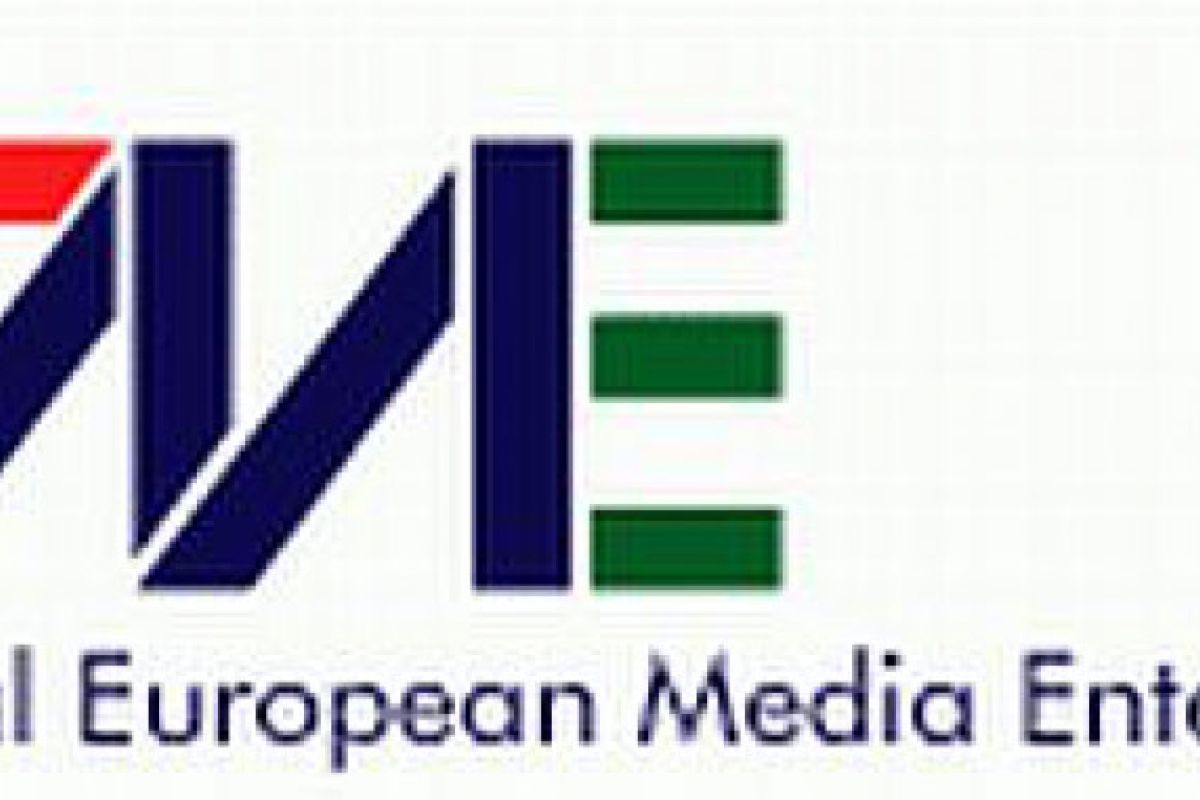 ce34c0fb0c3e4ec55b61d279bb4f53ba XL 62e4b4a9