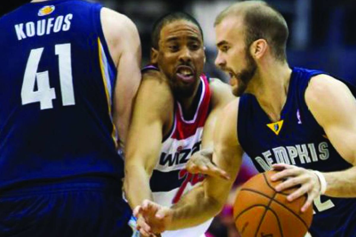 Ο Κώστας Κουφός και ο Νικ Καλάθης μιλούν στο «Pick n Roll» του OTE TV