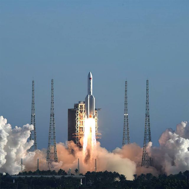 Κινεζικό διαστημικό «σκουπίδι» 18 τόνων έπεσε κάπου στον Ατλαντικό