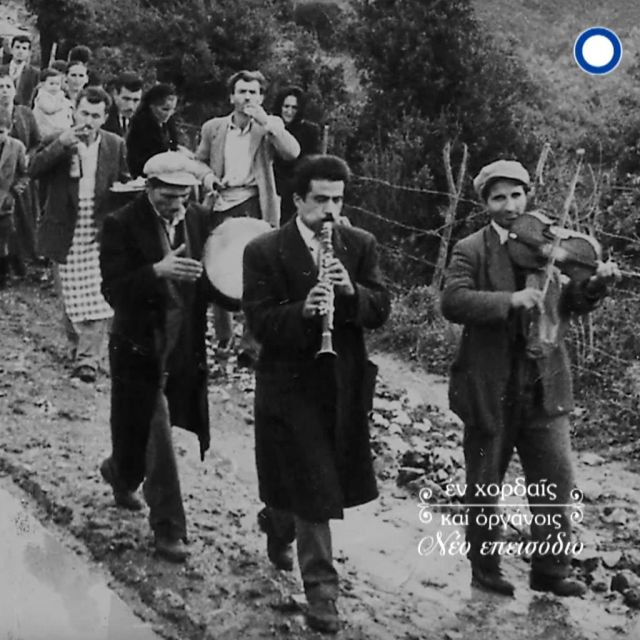 Δεκαπενταύγουστος με οδοιπορικό στις εκκλησίες της Σαντορίνης, στο COSMOTE HISTORY HD
