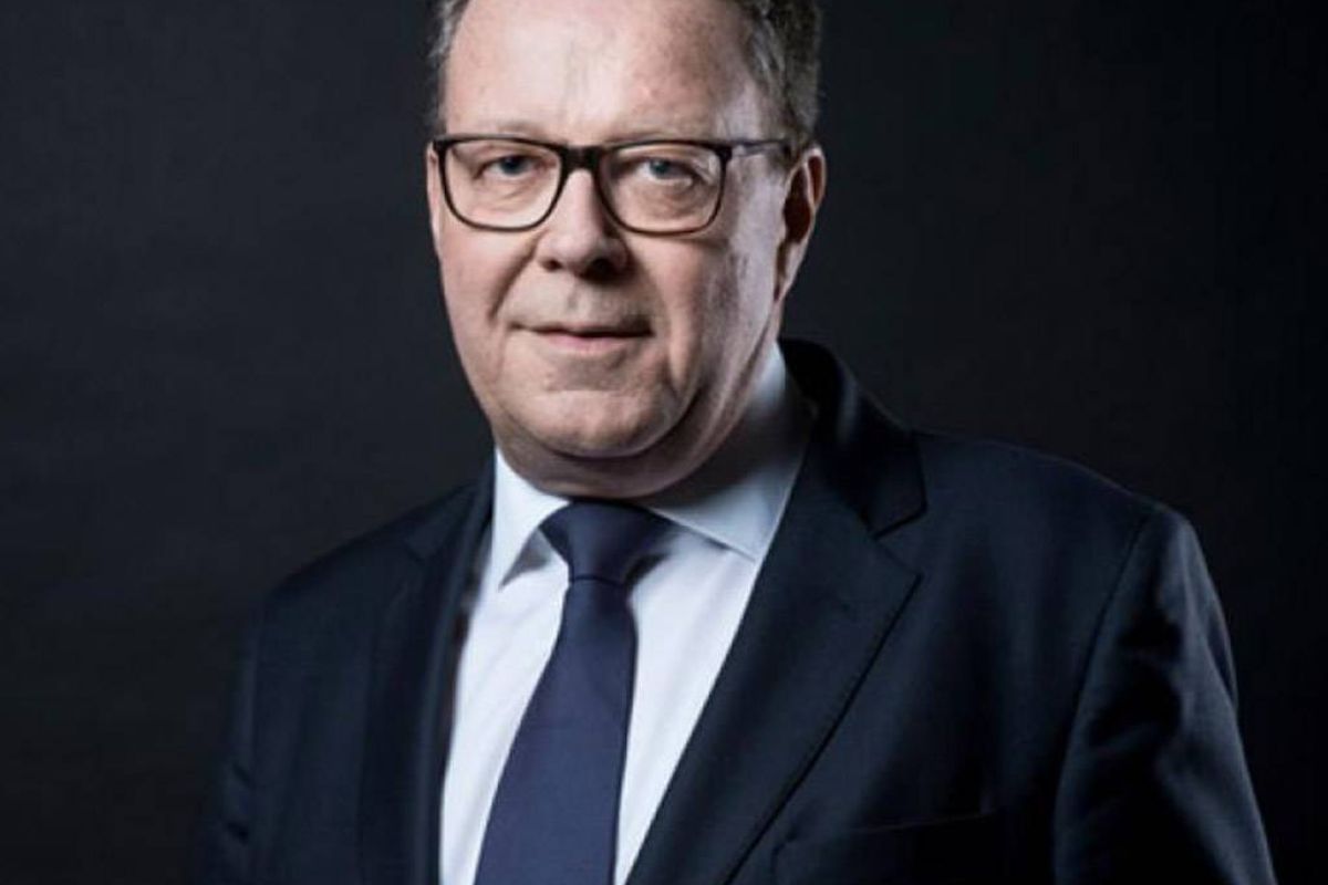 61f495c6c0f3b63d0c9d8ba99ca657a3 XL 66de1645