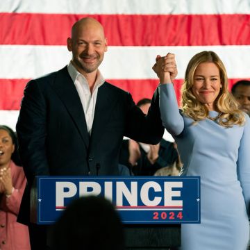 COSMOTE TV: Αύγουστος με το φινάλε του «Billions» και τη νέα σεζόν του «Dark Winds» των Τζωρτζ Ρ.Ρ. Μάρτιν και Ρόμπερτ Ρέντφορντ