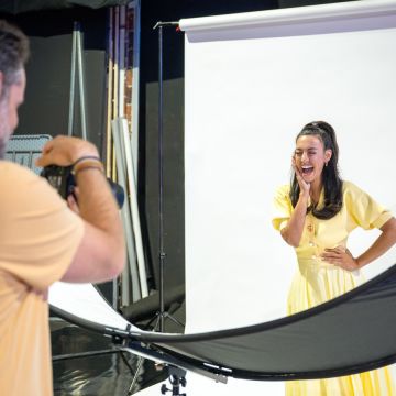 «Στην Πίεση» με την Ευγενία Σαμαρά: Το συναρπαστικό τηλεπαιχνίδι γνώσεων που μας βάζει στη δράση, έρχεται στο νέο πρόγραμμα της ΕΡΤ