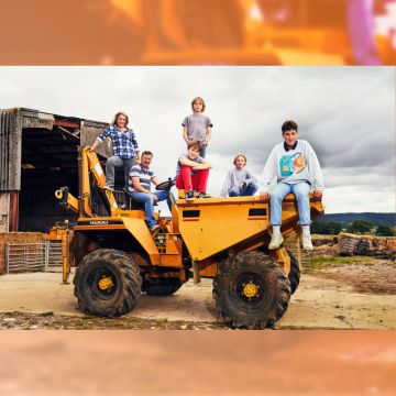 «ΝΕΑ ΖΩΗ ΣΤΗΝ ΕΞΟΧΗ» – Σειρά ντοκιμαντέρ στην ΕΡΤ3