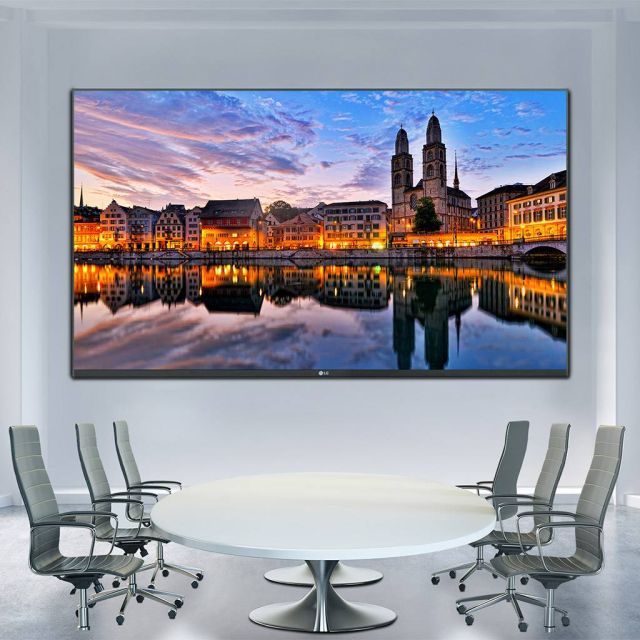 Η νέα οθόνη LED φέρνει την τάξη στις αίθουσες συναντήσεων