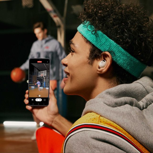 Οι νέες ενημερώσεις λογισμικού στα Samsung Galaxy Buds2 Pro και στη σειρά Galaxy Watch αναβαθμίζουν την εμπειρία κάμερας οικοσυστήματος