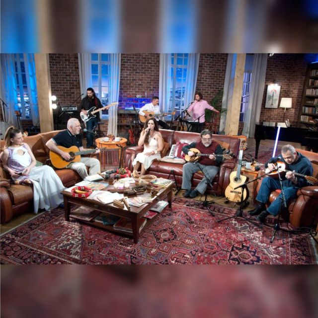 Ο Δημήτρης Παπαδημητρίου και ο Βαγγέλης Κορακάκης, με guests τους Βερόνικα Δαβάκη και Βασίλη Προδρόμου, στο «Μουσικό Κουτί» της ΕΡΤ1