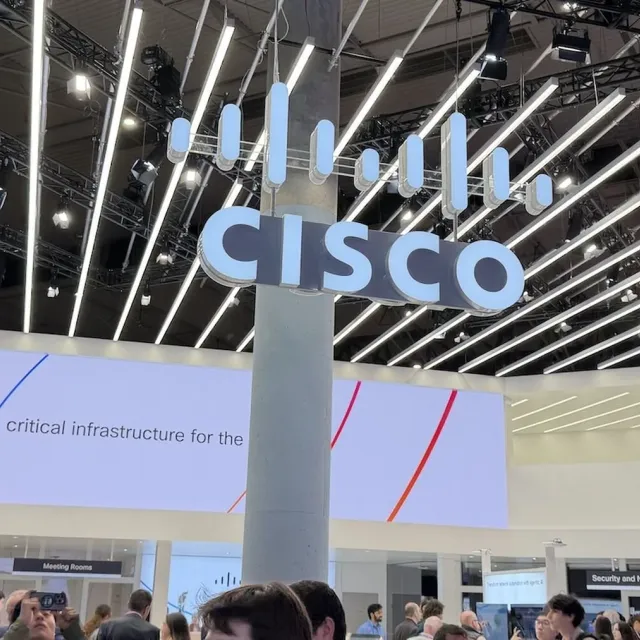 MWC 2026: Πώς η Cisco «χτίζει» τα τηλεπικοινωνιακά δίκτυα στην εποχή του AI