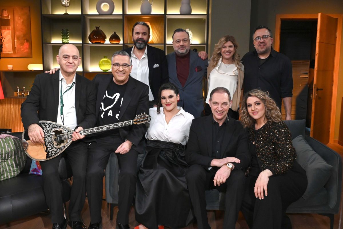 %CE%A0%CE%91%CE%A1%CE%95%CE%91 19 6bcdb272