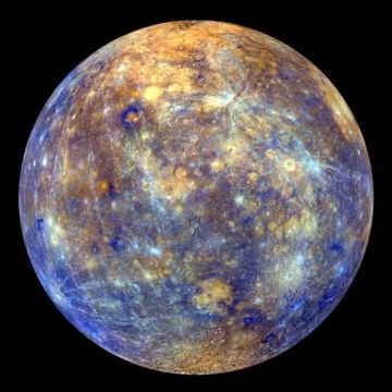Εντυπωσιάζει η πανοραμική έγχρωμη εικόνα του πλανήτη Ερμή