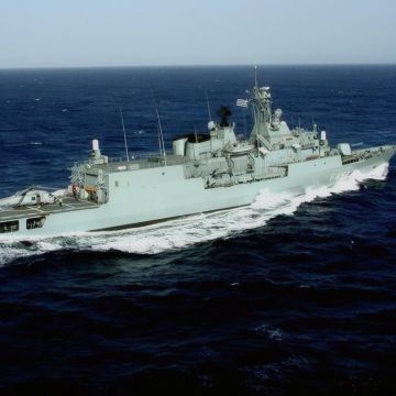 Η Thales ενισχύει την επιχειρησιακή αποτελεσματικότητα και ετοιμότητα των φρεγατών τύπου ΥΔΡΑ του Πολεμικού Ναυτικού