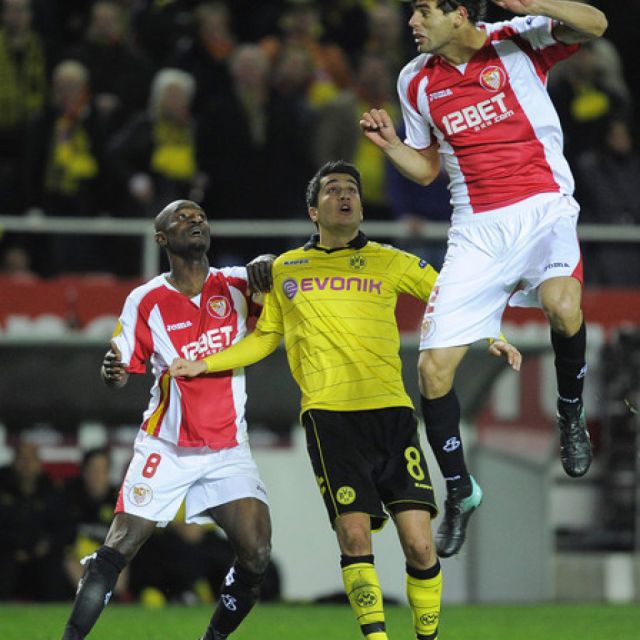 Ποδόσφαιρο:Τι απίζει σήμερα και που