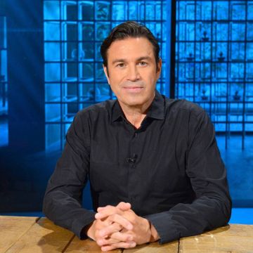 Ο Μάριος Φραγκούλης στην εκπομπή «Η ζωή είναι στιγμές» με τον Ανδρέα Ροδίτη