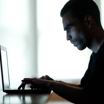 «Πόλεμος στο Διαδίκτυο» Ντοκιμαντέρ στην ΕΡΤ3