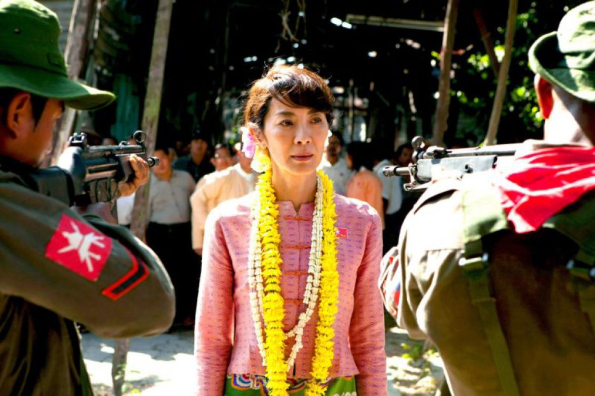 d237c495f0944524623f0092d9ac0367 XL 70345327