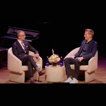 Ο επικεφαλής της Apple Music λέει ότι «η μουσική είναι τέχνη», περιγράφει την δωρεάν έκδοση του Spotify ως ένα τρομερό λάθος για τη βιομηχανία