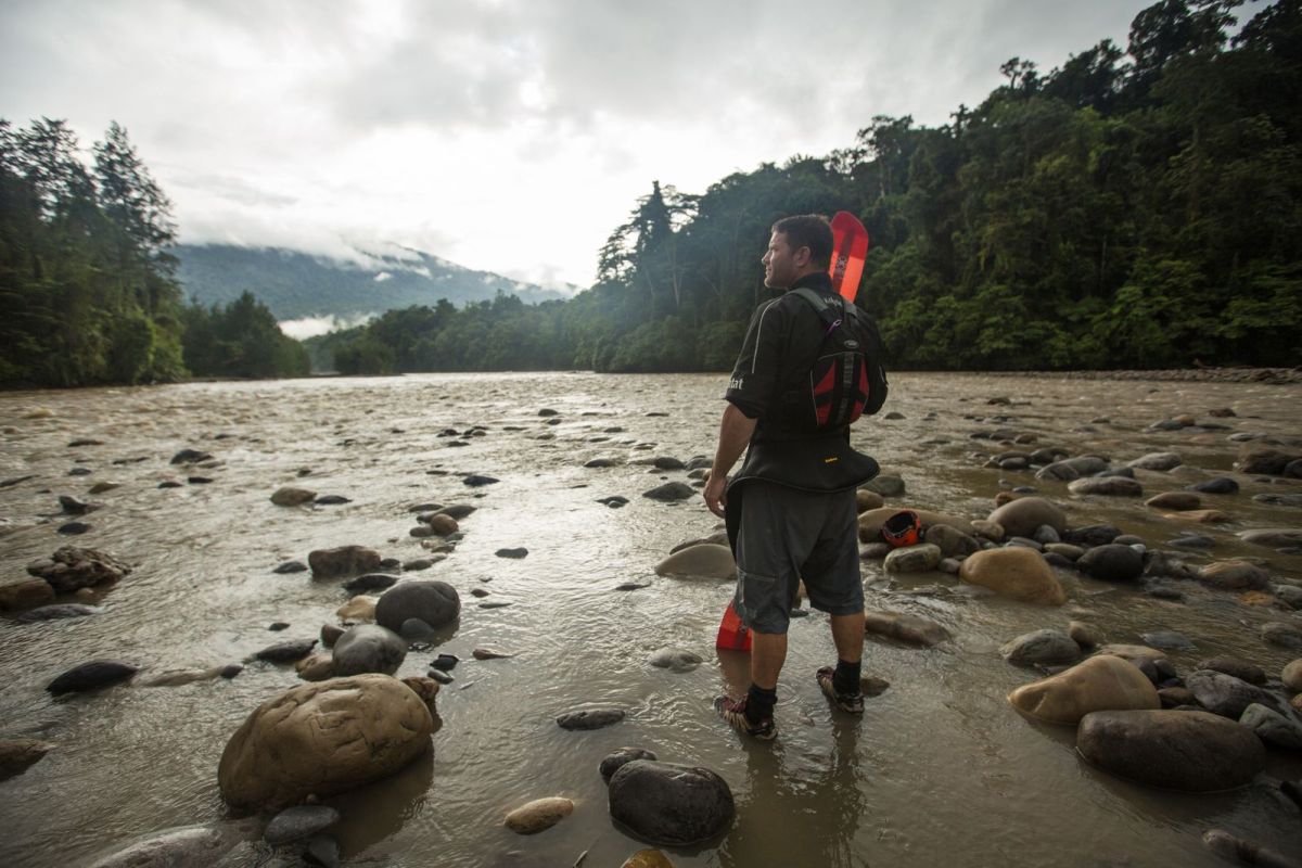 Viasat Nature SteveBackshallsExtrmRvrChlg 01 011 71b5a6f6