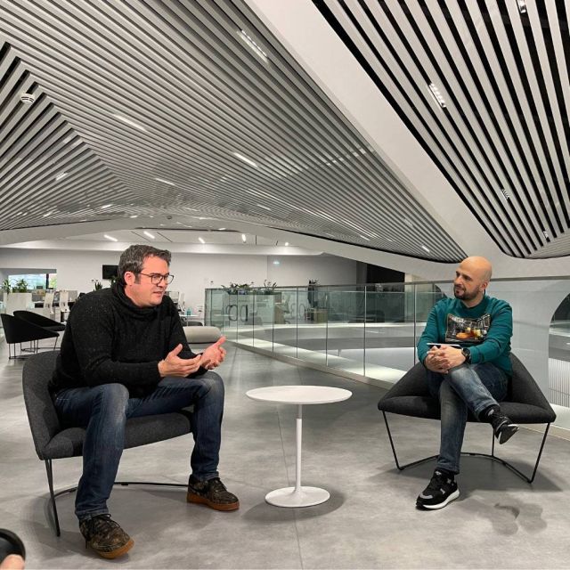 COSMOTE TV: Ο πρωταγωνιστής του Έτερος Εγώ, Πυγμαλίων Δαδακαρίδης "ξετυλίγει» το ταλέντο του στο gaming