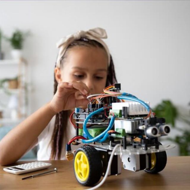 Διάθεση 8.613 κιτ ρομποτικής σε 1.821 σχολεία της χώρας