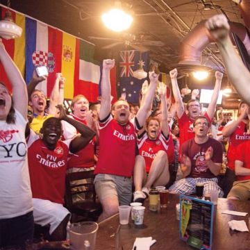 Πρόστιμα σε παμπ για παράνομη προβολή της Premier League