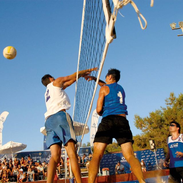 Εντυπωσιακή συνέχεια στα Χανιά, για το 15ο Nova Beach Volley Tournament!