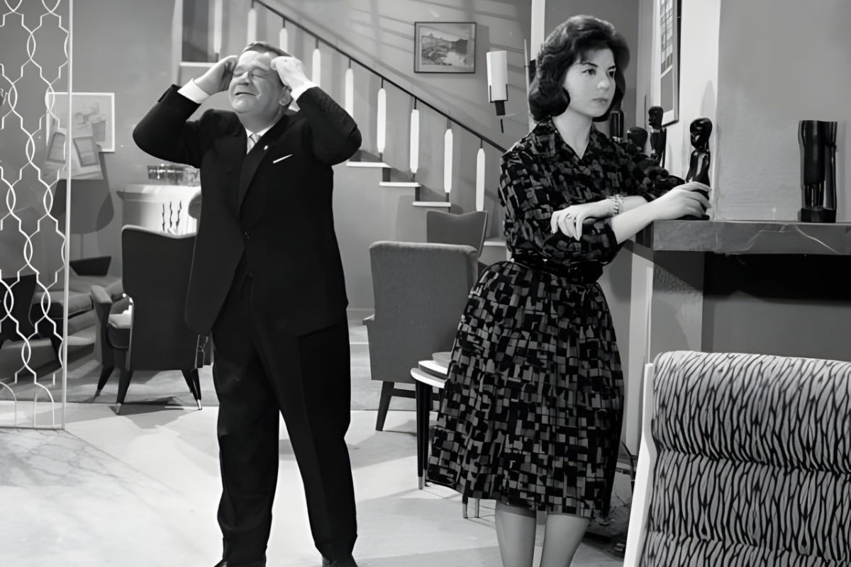 1280 square 58 77e20451