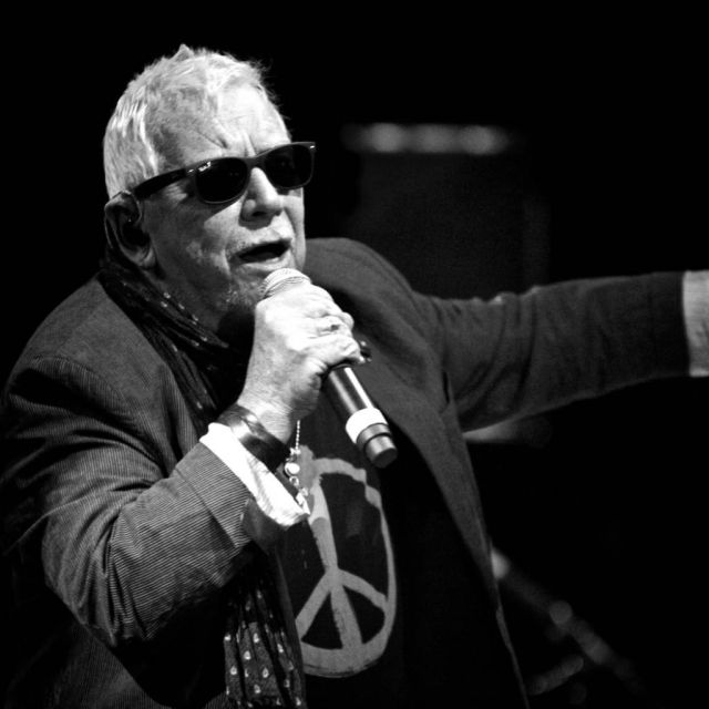 Ο θρύλος του rock, o μοναδικός Eric Burdon έρχεται στο Kosmos 93.6 & 107