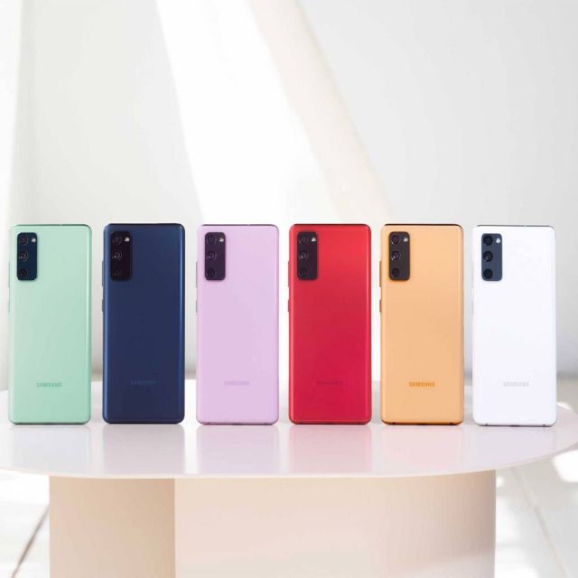 Το νέο Samsung Galaxy S20 FE είναι εδώ: όλες οι δημοφιλείς λειτουργίες των Fans σε προσιτή τιμή