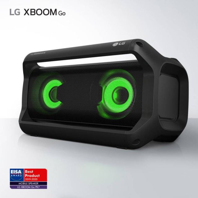 Μοναδικές Χριστουγεννιάτικες στιγμές με τα φορητά ηχεία της LG