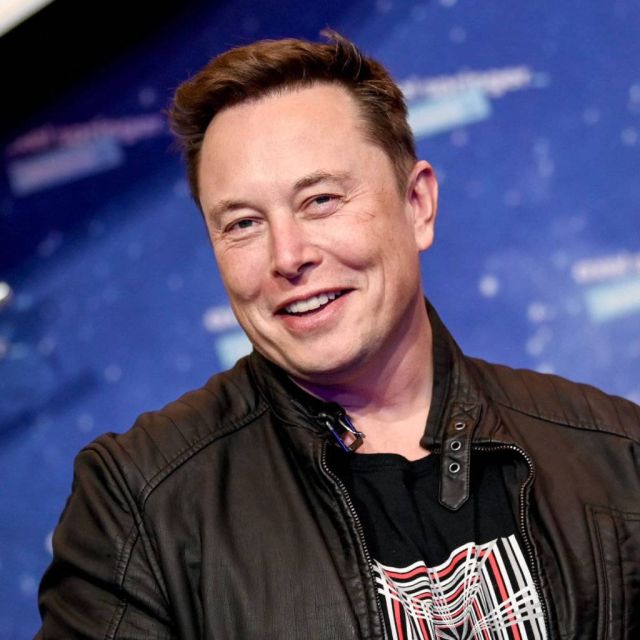 Ο  Elon Musk προσφέρει 41,4 δισ. δολάρια για να αγοράσει το Twitter