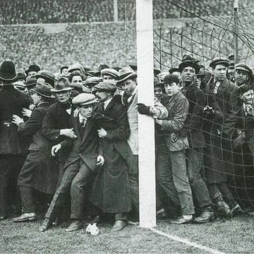 Οι 200.000 θεατές που «γέννησαν» τον πρώτο μπουκ και το «Polls Panel»