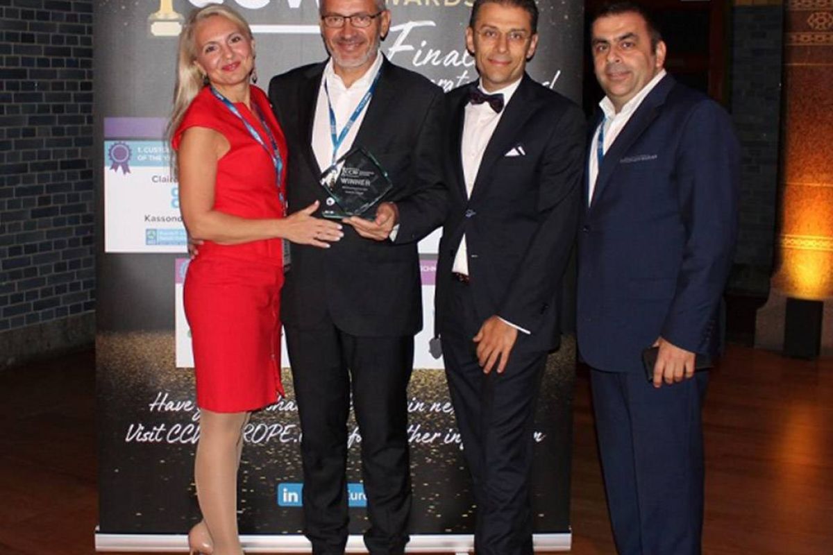 97a2f942ca22857e39da4a3e6dcb9a40 XL 7d315c11