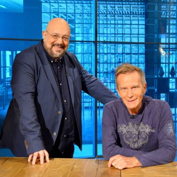 Ο Βαγγέλης Γερμανός στην εκπομπή «Η ζωή είναι στιγμές» με τον Ανδρέα Ροδίτη