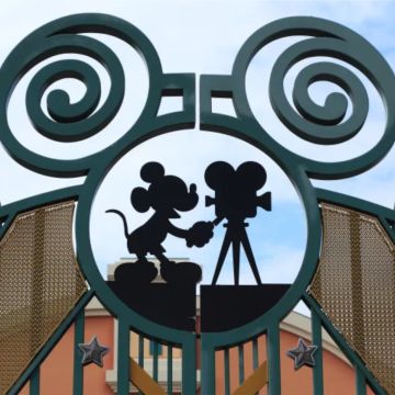 Η Disney κλείνει το τμήμα «metaverse»