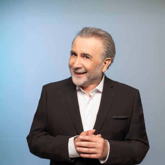 Ο Λάκης Λαζόπουλος επιστρέφει με το πρώτο «Αλ Τσαντίρι Νιουζ» του 2025