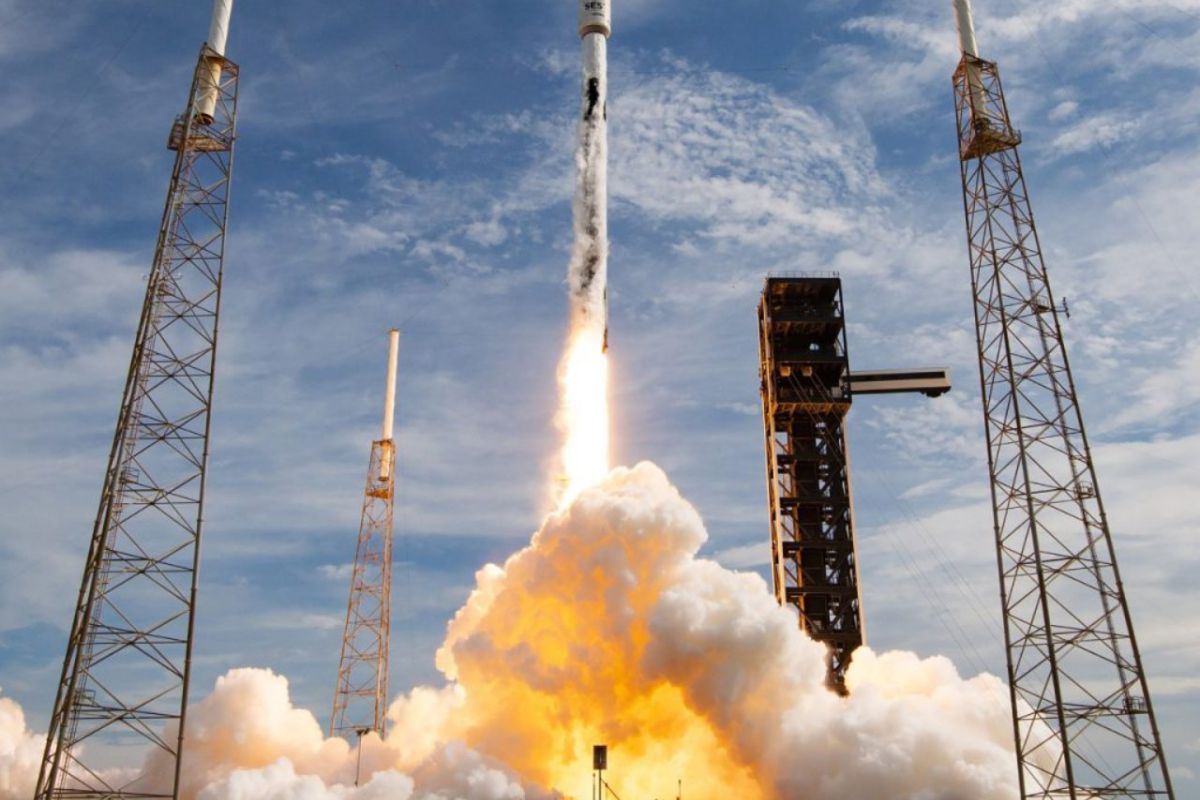 1280 square 135 7eae36c0