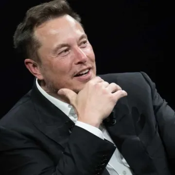 Ο Elon Musk ρίχνει 1 δισ. δολάρια στη Skydance της Paramount
