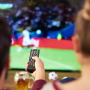 Το 32% των εσόδων των ομάδων είναι από τα τηλεοπτικά δικαιώματα, σύμφωνα με την Deloitte