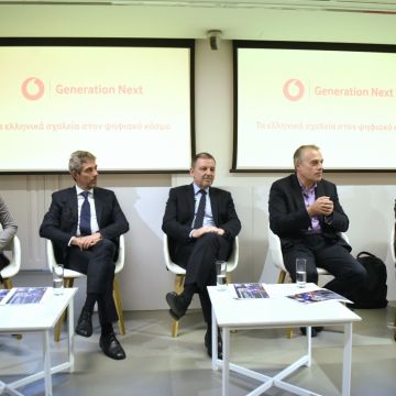 <strong>Έρευνα Ιδρύματος Vodafone: Επάρκεια στις ψηφιακές δεξιότητές τους βλέπουν οι Έλληνες εκπαιδευτικοί</strong>