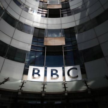 Αποχωρεί το καλοκαίρι ο γενικός διευθυντής του BBC