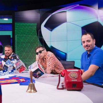 «Στο Πλεχτό»: Νέα σεζόν με δυνατό ρόστερ, αποκλειστικά στην COSMOTE TV