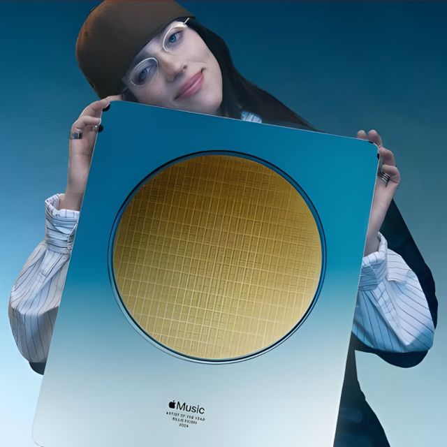 Η Billie Eilish ανακηρύχθηκε και πάλι Καλλιτέχνης της Χρονιάς της Apple Music