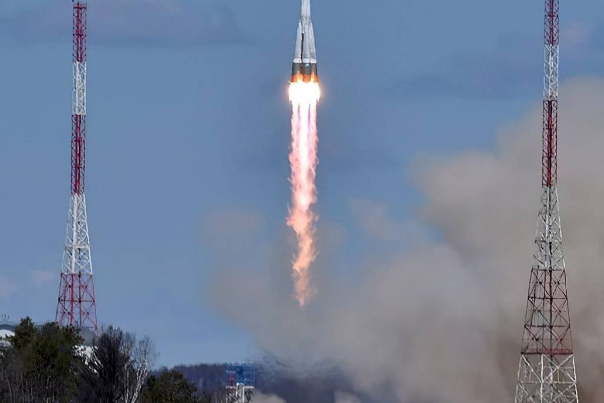 Εκτόξευση αντιδορυφορικού πυραύλου από τη Ρωσία κατήγγειλαν οι ΗΠΑ